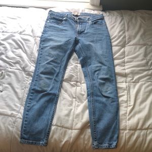 Everlane classic blue jean. Skinny. Regular rise